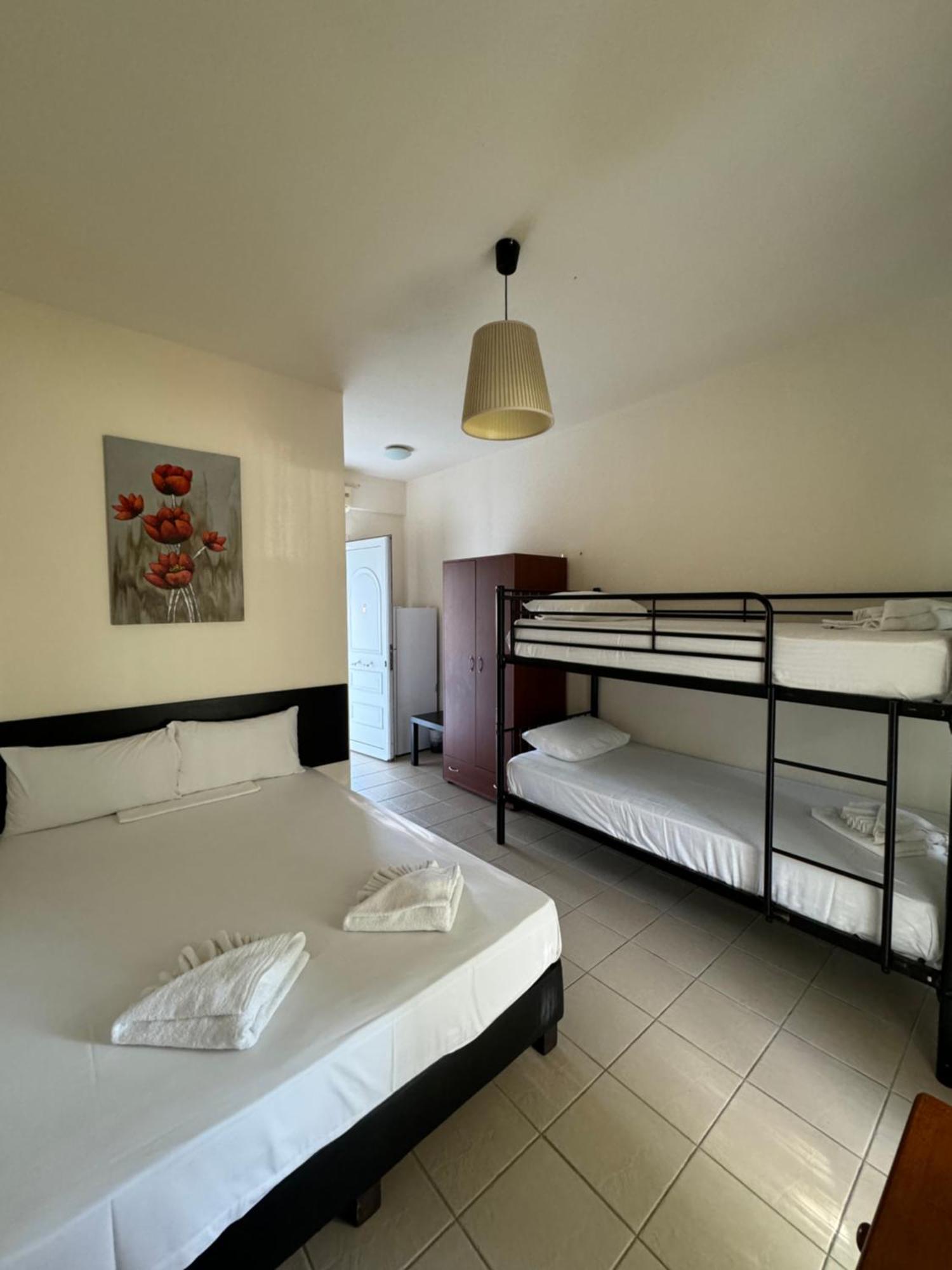 Dafnes Rooms Fourka Bagian luar foto